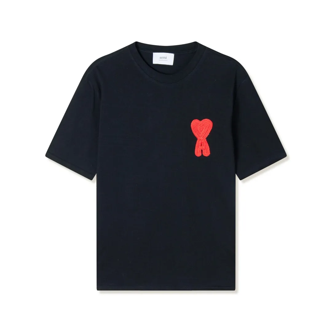 Style No.: A 007# P57 Ami 2026 Spring/Summer New Arrival T-shirt Short Sleeve The workmanship of this chapter is extremely cumbersome and complex. It uses water-soluble polyester and water-soluble thread to start the pattern, dye it, then air-dry, shape it, and then laser process the details. The process takes a long time, which distinguishes it from the junk version of the leaky bottom fabric on the market. We completely restore the correct version of the official website 1:1, with high-weight fabrics, synchronized detail routing, and restored official website letter embroidery, which is the only correct version on the entire network. Color: Apricot Red Black Red White Red Navy Blue Gray Apricot Black Sizes: S-XL